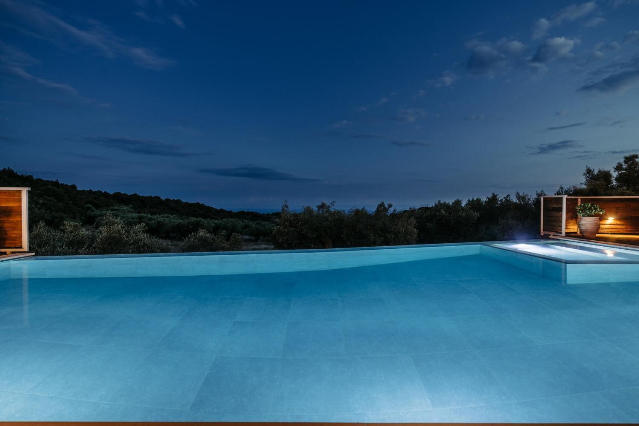 Villa Elithea Exo Khora Luaran gambar