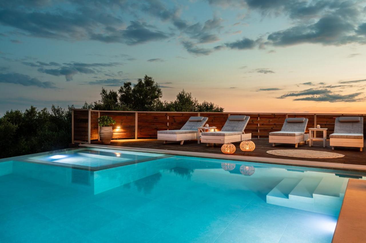 Villa Elithea Exo Khora Luaran gambar